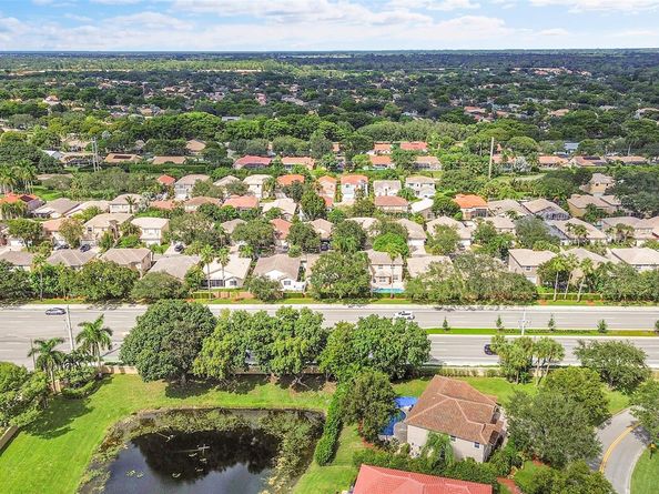 8540 NW 46th Dr, Coral Springs FL 33067