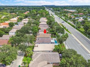 8540 NW 46th Dr, Coral Springs FL 33067