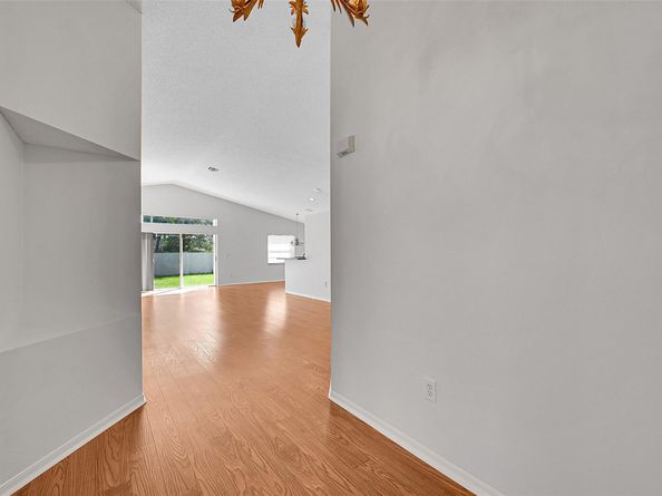 8540 NW 46th Dr, Coral Springs FL 33067