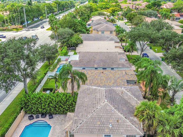 8540 NW 46th Dr, Coral Springs FL 33067