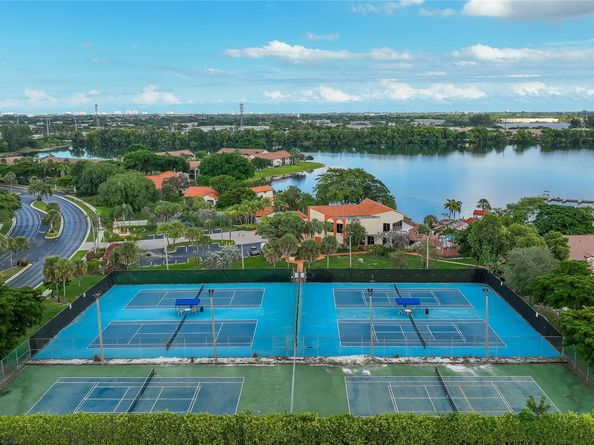206 Congressional Way 206, Deerfield Beach FL 33442
