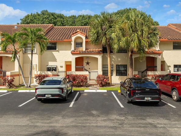 206 Congressional Way 206, Deerfield Beach FL 33442