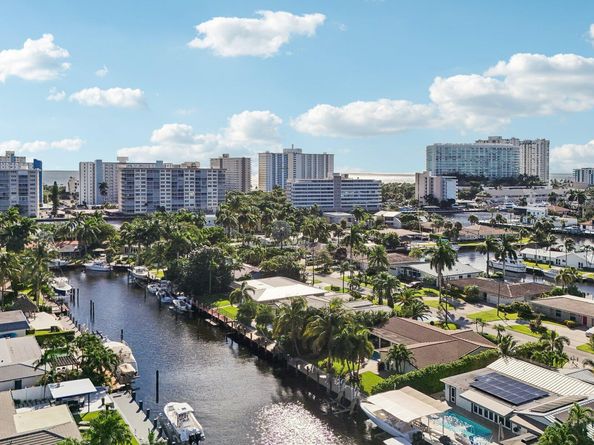 2731 NE 5th Street, Pompano Beach FL 33062