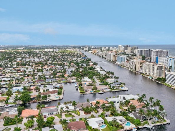 2731 NE 5th Street, Pompano Beach FL 33062