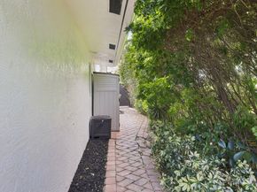 2731 NE 5th Street, Pompano Beach FL 33062