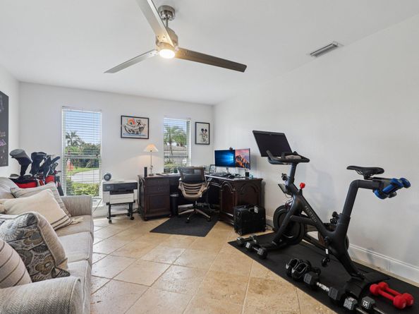2731 NE 5th Street, Pompano Beach FL 33062