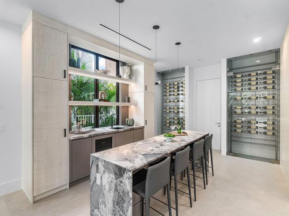 810 Palm Trail, Delray Beach FL 33483