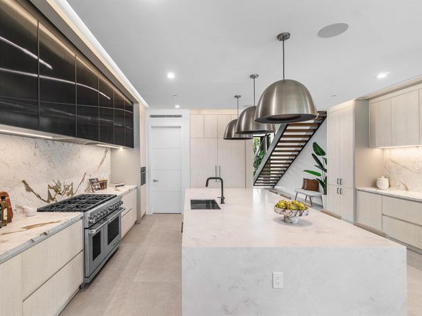 810 Palm Trail, Delray Beach FL 33483