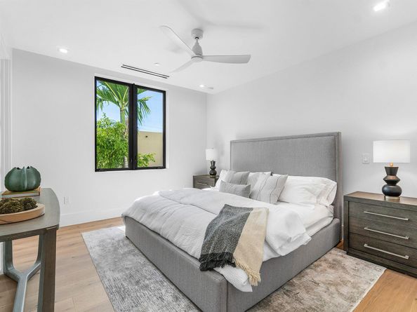 810 Palm Trail, Delray Beach FL 33483