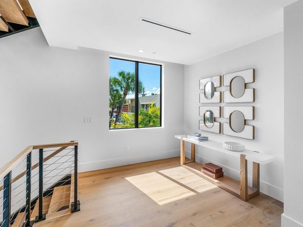 810 Palm Trail, Delray Beach FL 33483