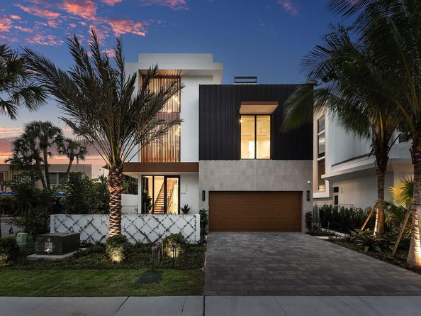 810 Palm Trail, Delray Beach FL 33483