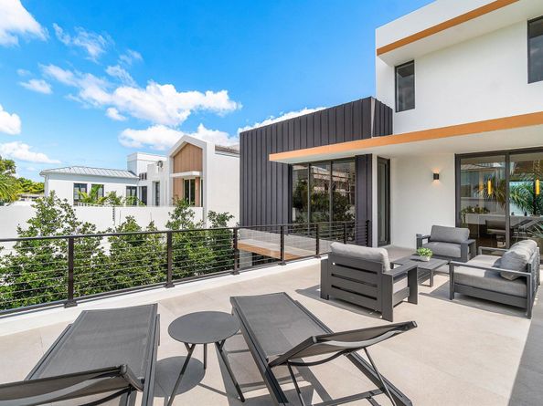 810 Palm Trail, Delray Beach FL 33483