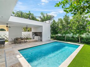810 Palm Trail, Delray Beach FL 33483