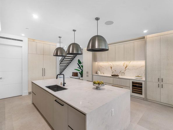 810 Palm Trail, Delray Beach FL 33483