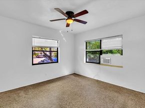 560 NE 15th Ave, Fort Lauderdale FL 33301