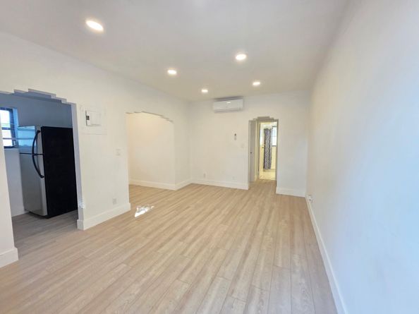 560 NE 15th Ave, Fort Lauderdale FL 33301