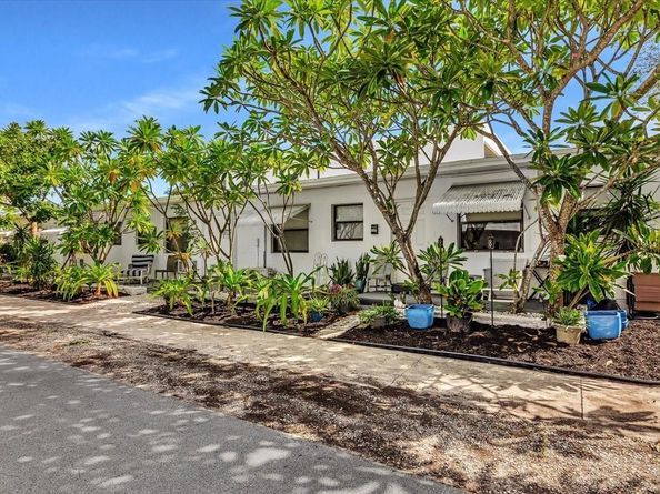560 NE 15th Ave, Fort Lauderdale FL 33301