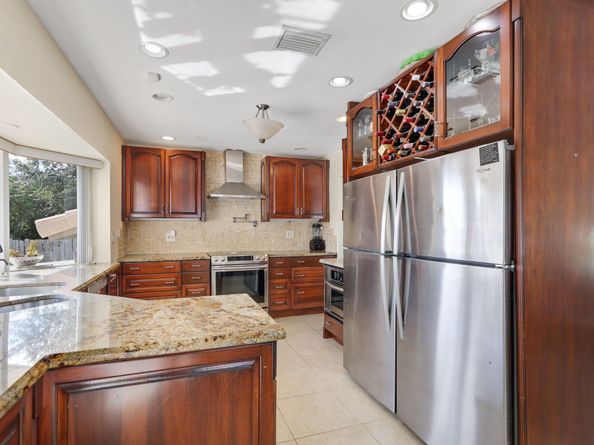 4850 NE 28th Avenue, Fort Lauderdale FL 33308