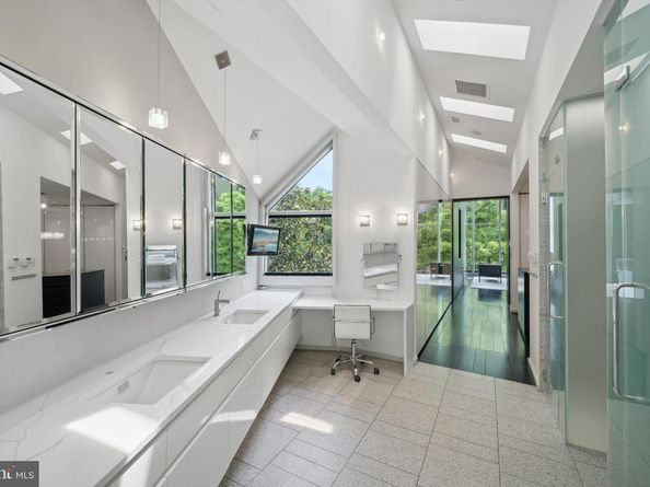 2815 Woodland Drive NW, Washington DC 20008