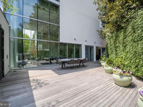 2815 Woodland Drive NW, Washington DC 20008