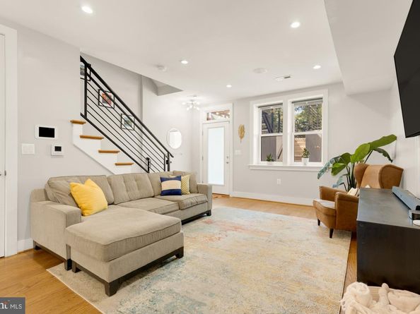 1526 Massachusetts Avenue SE 1, Washington DC 20003