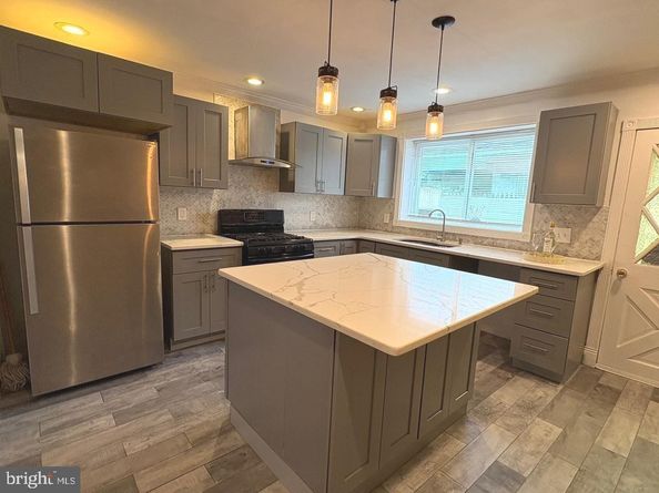 2312 S Hutchinson Street, Philadelphia PA 19148