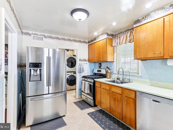 9959 Ferndale Street, Philadelphia PA 19115