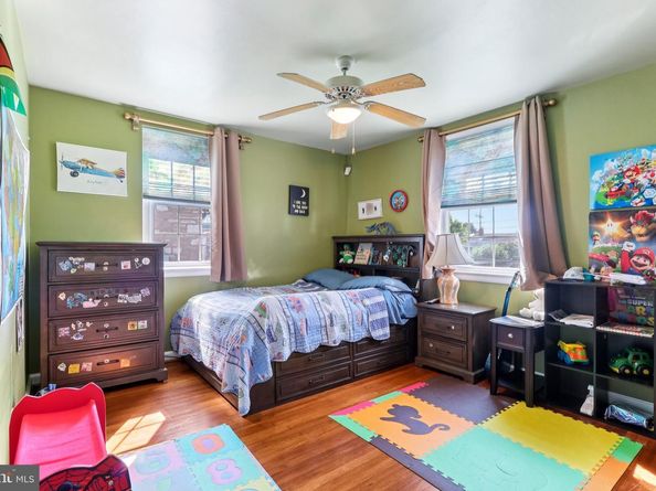 9959 Ferndale Street, Philadelphia PA 19115