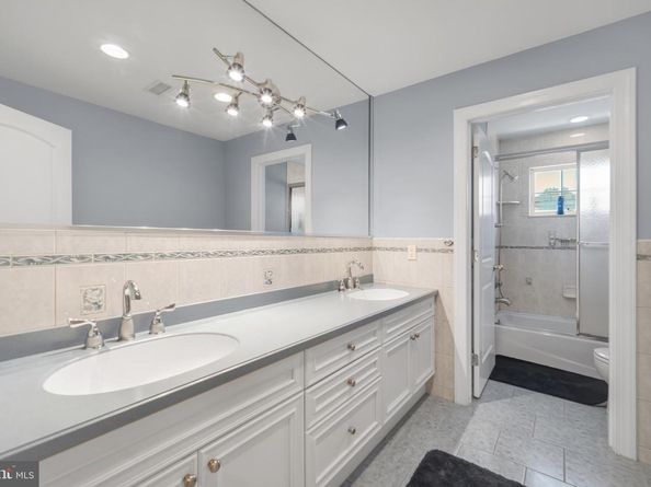 1617 Solly Avenue, Philadelphia PA 19152