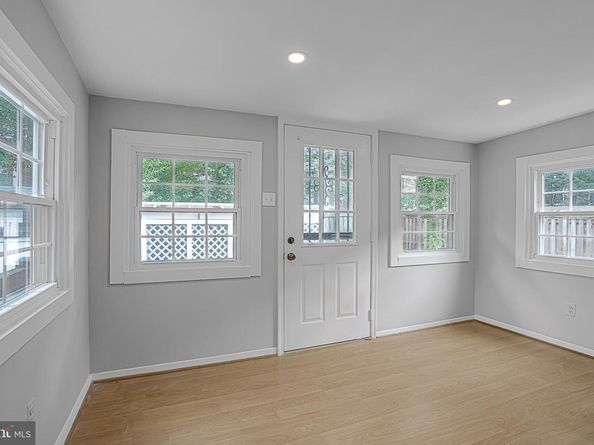 3202 13TH Road S, Arlington VA 22204