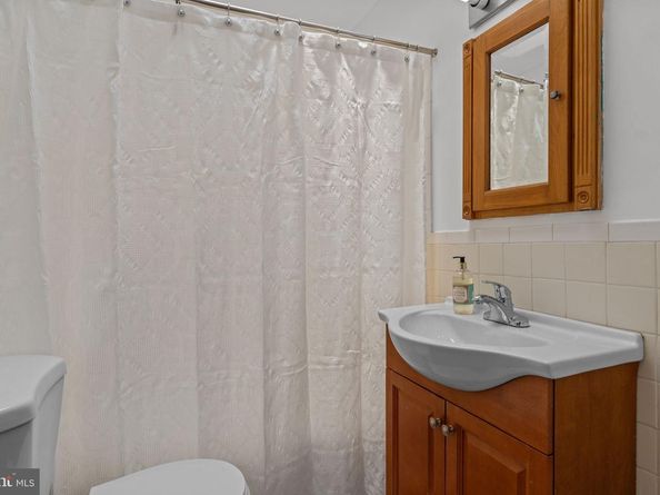 4245 N Bodine Street, Philadelphia PA 19140