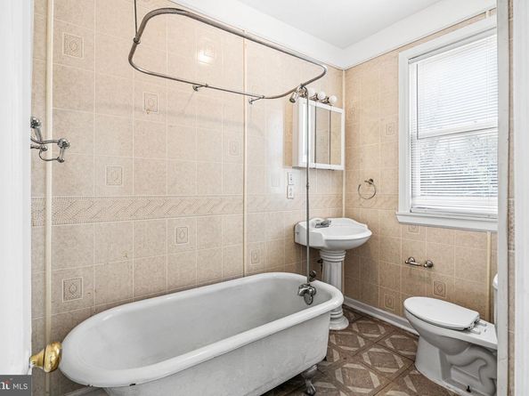 5452 Angora Terrace, Philadelphia PA 19143