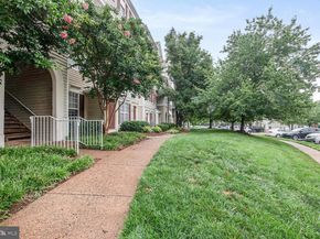 21895 Elkins Terrace 301, Sterling VA 20166