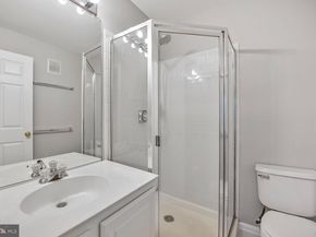 21895 Elkins Terrace 301, Sterling VA 20166