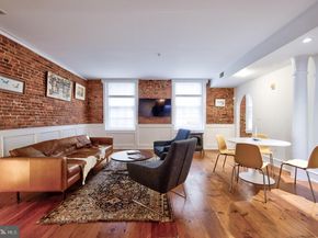 38 N Front Street 1E, Philadelphia PA 19106