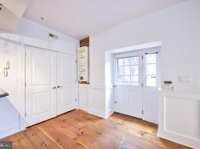 38 N Front Street 1E, Philadelphia PA 19106