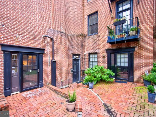 38 N Front Street 1E, Philadelphia PA 19106