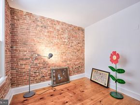 38 N Front Street 1E, Philadelphia PA 19106