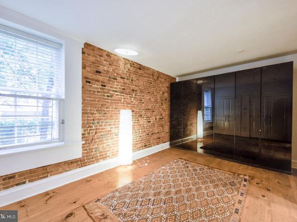 38 N Front Street 1E, Philadelphia PA 19106