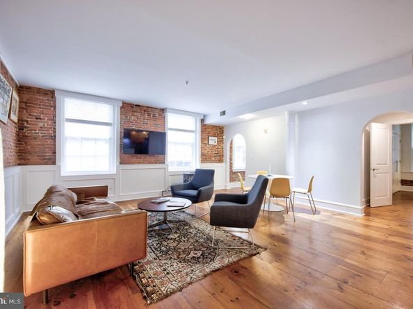 38 N Front Street 1E, Philadelphia PA 19106
