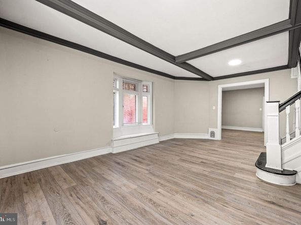 5011 Larchwood Avenue, Philadelphia PA 19143