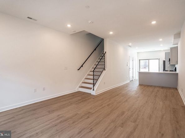 1105 S 27TH Street, Philadelphia PA 19146