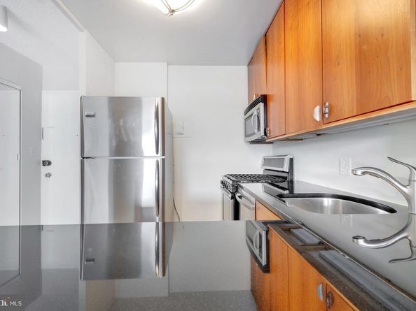 1330 New Hampshire Avenue NW 911, Washington DC 20036