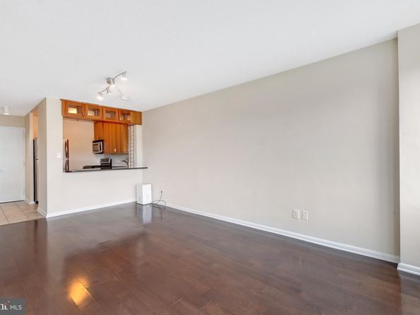 1330 New Hampshire Avenue NW 911, Washington DC 20036