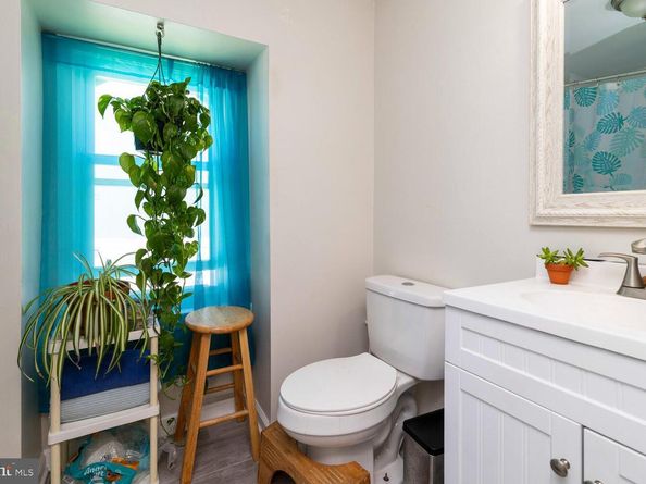 113 W Queen Lane, Philadelphia PA 19144