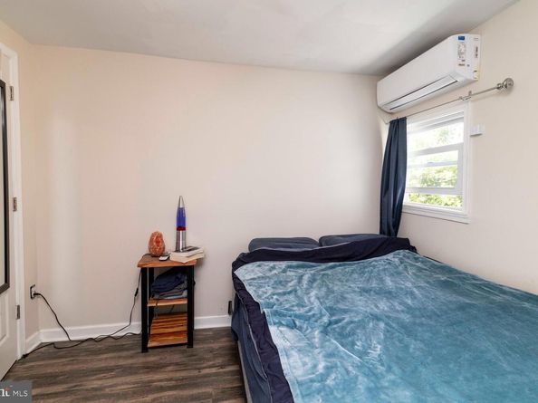 113 W Queen Lane, Philadelphia PA 19144