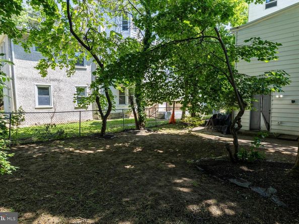 113 W Queen Lane, Philadelphia PA 19144