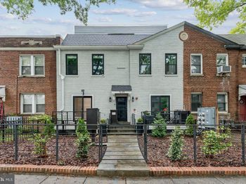 1645 West Virginia NE