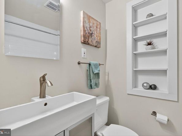 5021 25TH Road N, Arlington VA 22207