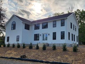 2627 County Line Rd, Chalfont PA 18914